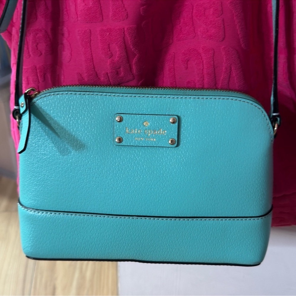 Kate Spade Southport Ave Hanna Blue Crossbody/Dome Bag - Picture 4 of 16